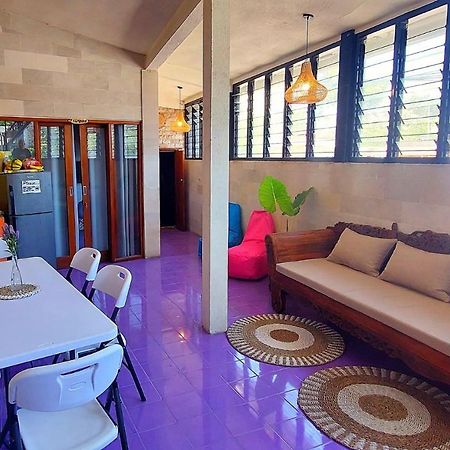 Hustay Guest House - Canggu Buitenkant foto